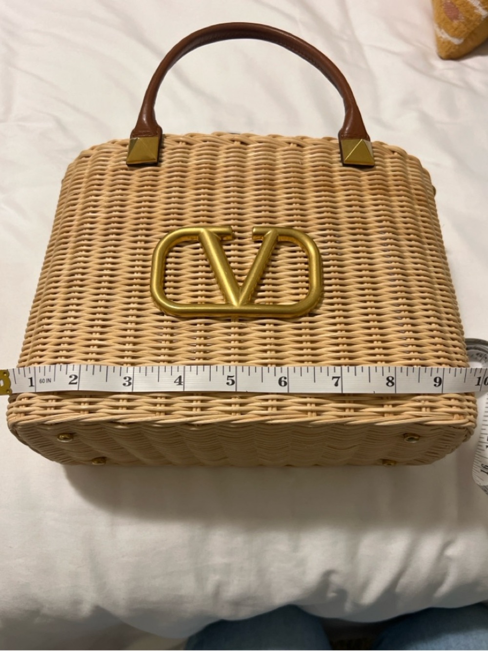 Valentino Garavani VLogo Wicker Top Handle Bag – Straw & Leather Crossbody - Picture 9 of 11